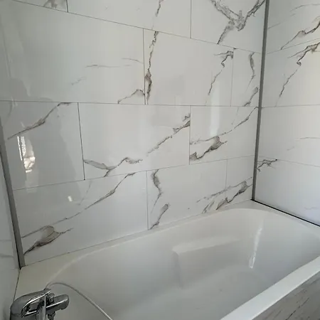 Sauna Et Cosy 50 M2 Avec Parking Prive Et Vue *